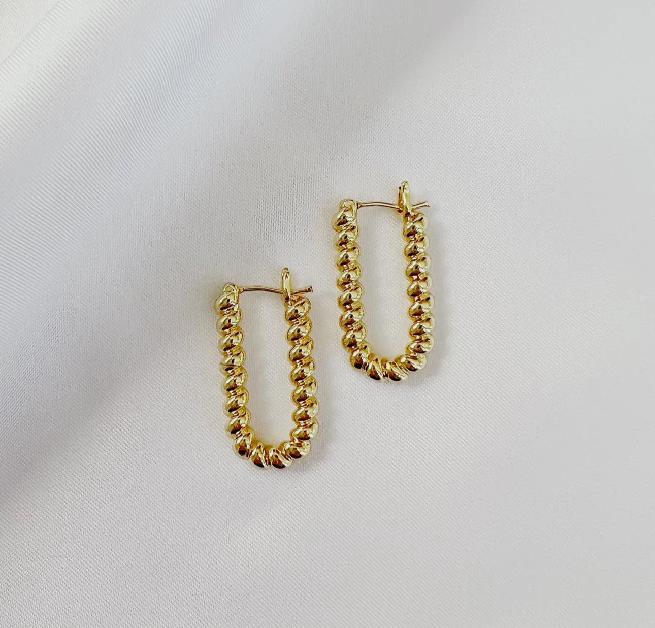 Dockside Croissant Hoops Earrings
Gold Filled