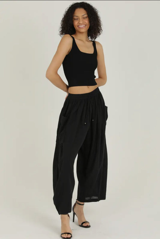 Slouchy Pocketed Wide Leg Pants